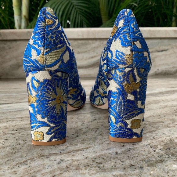 Tory Burch Round-toe Pump - Picture 5 of 8